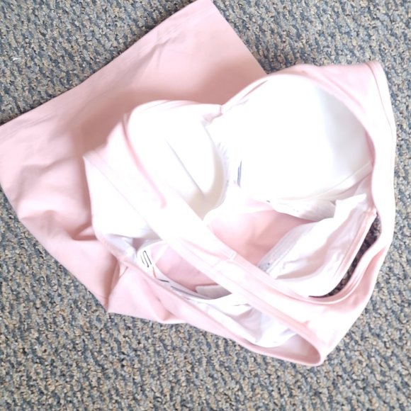 VICTORIAS SECRET Tank Pink VSX Sport w Underwire Workout Top V Neck Size Large - Picture 12 of 14